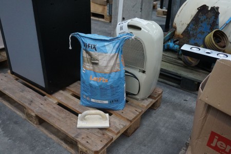 Dehumidifier & approx. 18 kg. Tile adhesive
