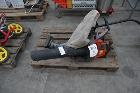Leaf blower and edger, Husqvarna and Manpower