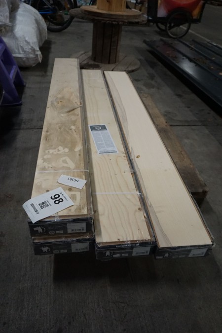 4 packages of click flooring