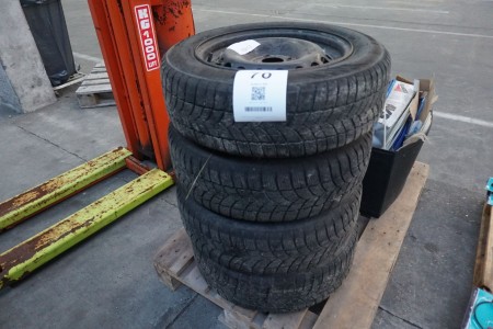 4 pieces. tires with rims, winter tires