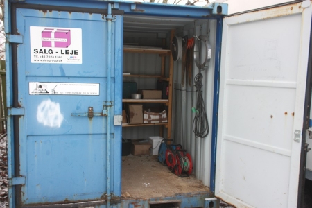 Material Container, good condition, depth approx. 2.5 m, including content (tool boxes are empty)