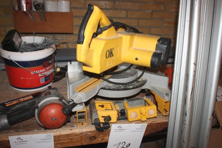 Crosscut miter saw, DeWalt, including installation rack