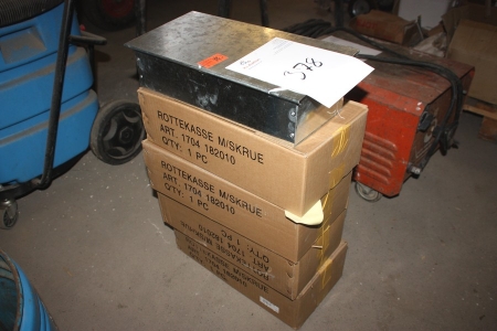 4 x rat boxes with screw