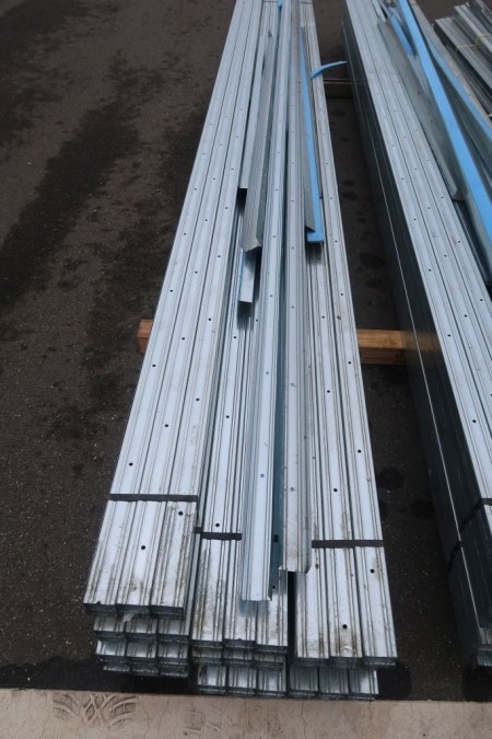 120 pcs. steel rails