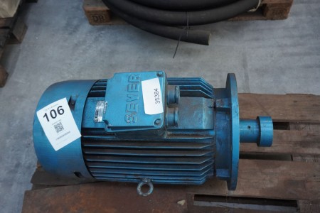 Powerful electric motor 30/34.5 KW, SEVER 1ZK200LK2