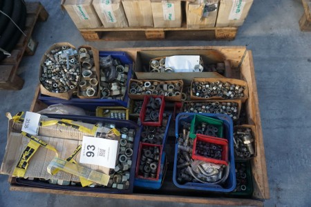 Pallet with a large batch of fittings, flanges, cutting rings, inserts & plugs in metric & inch
