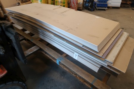 26 sheets of plaster 12.5 mm