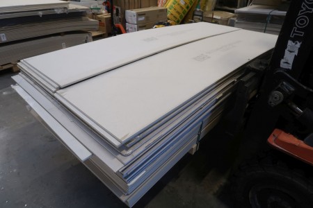 34 sheets of plaster 12.5 mm