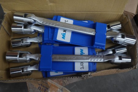 Lot of socket wrenches