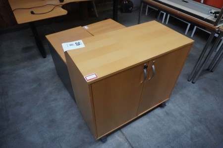 Chest of drawers & 2 pcs. Lower cabinets