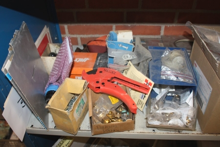 Miscellaneous plumbing fittings, pipe cutter, drill / chisel, etc. + 2 empty tool boxes
