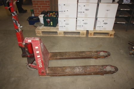 Low lifter, NH, 1500 kg. Fork length: 1140 mm, width 160 mm