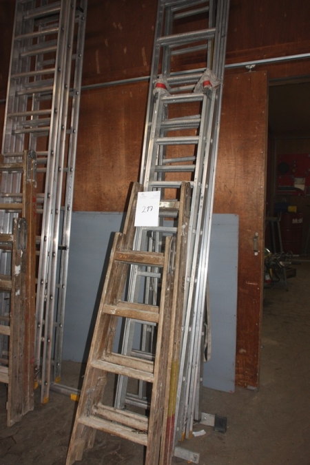Aluminum extension ladder, Zarges, approx. 5 meters + aluminum extension ladder, Wibe WUS y2-6, 0 R + aluminum extension ladder + 2 x wooden stepladders