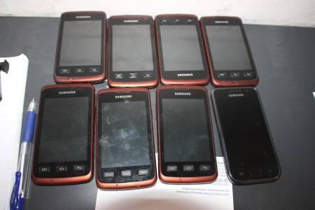 7 x mobiltelefon, Samsung GT-S5690 + mobiltelefon, Samsung GT-19000