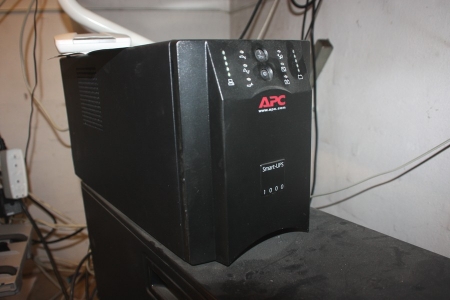 Nødstrømsforsyning, APC smart UPS 1000