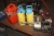 Gummihjulstrækvogn med indhold (bortset fra katalog nr. 355) + husvandværk, Grundfoss + 2 håndsprøjter, Gloria Prima 5 + Pumpe, CAN L.22 GSL.6 + el-rørgevindskæremaskine, REMS Mini Amigo + gevindskæreværktøj + REMS / Uponor rørklemmeværktøj
