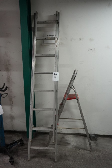 2 aluminum ladders