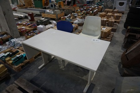 Table with 6 pcs. Chairs