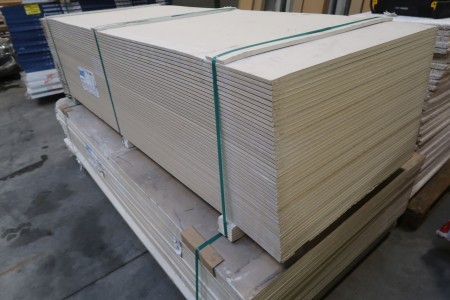 43 sheets of plaster 12.5 mm