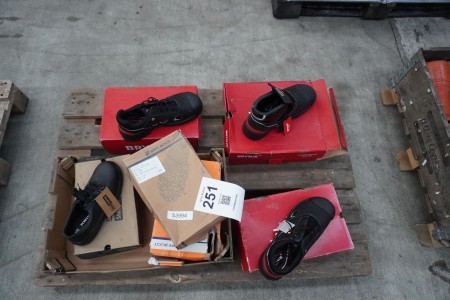 6 pairs of safety shoes/boots