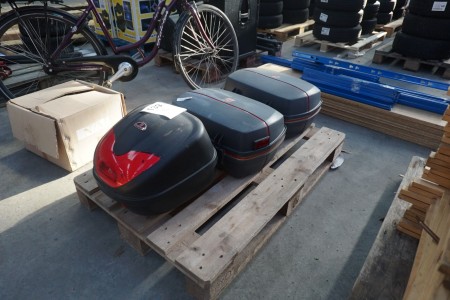 3 pieces. Scooter boxes, Compact and GIVI
