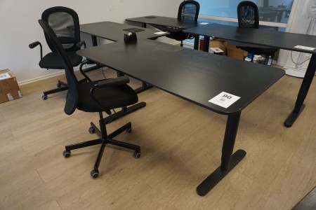 Raise/lower table incl. Office chair
