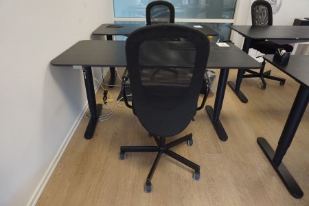 Hæve-/sænkebord inkl. kontorstol