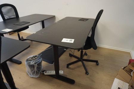 Hæve-/sænkebord inkl. kontorstol