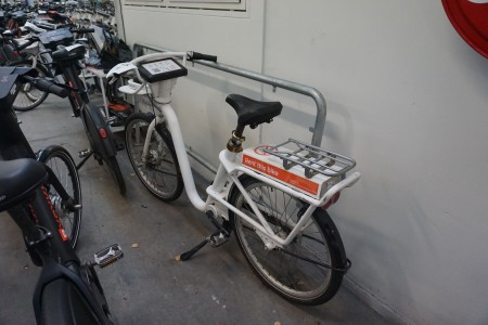Bicycle - white battery in the back
