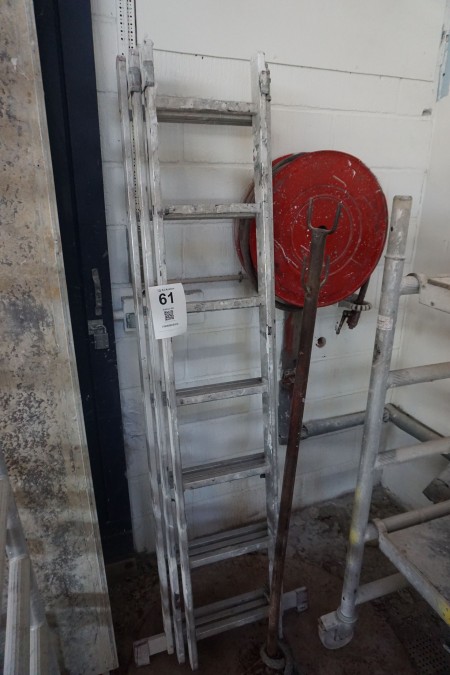 Pull-out ladder