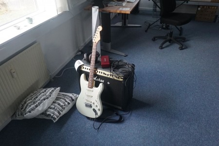 E-Gitarre, Fender Stratocaster, inkl. Verstärker, Marshall