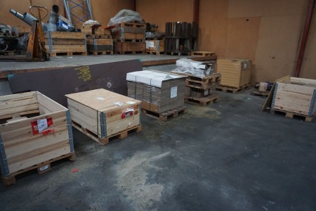 5 pallets with cardboard/cardboard boxes