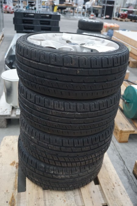4 pcs. Tires with rims, for Ford