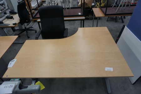Raise/lower table with chair