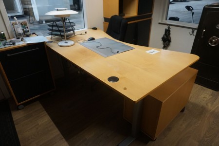 Hæve/sænkebord med kabinet, 2 stk, Skabe skærm 