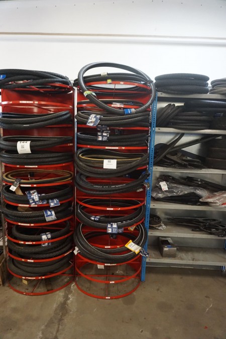 Large batch of new bicycle tires incl. Bookcase