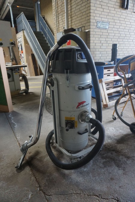 Industrial vacuum cleaner, Delfin
