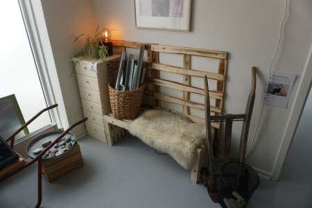 Bench, chest of drawers, old-fashioned sack cart, etc.