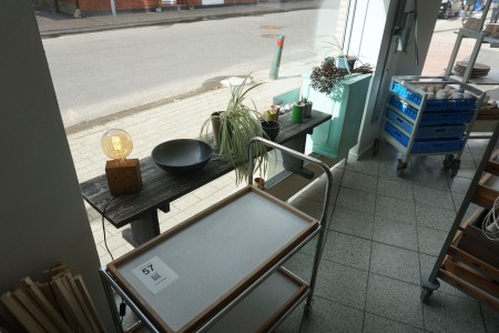 Serving trolley on wheels + bench with contents