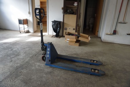 Pallet lifter with weight, NH