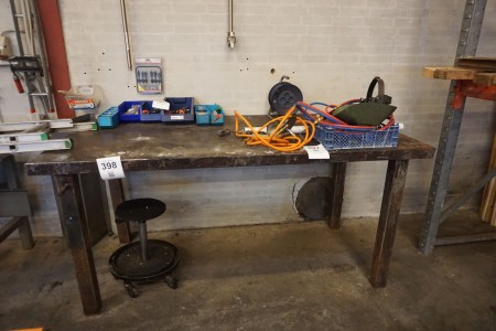 Welding table incl. chair
