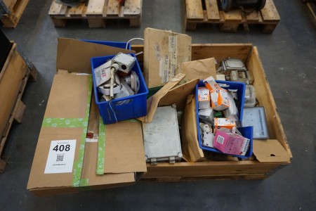 Pallet with various electrical articles