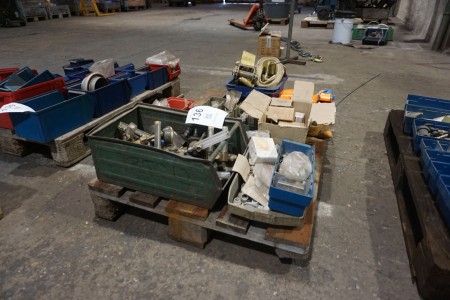 Pallet with various manometers & belt tensioners etc.