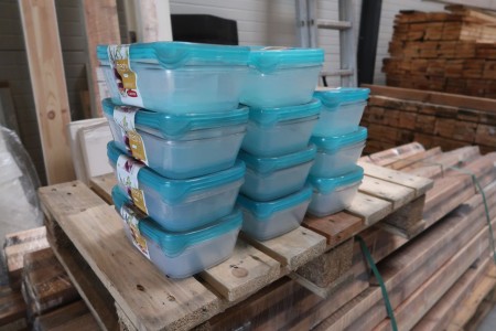 33x1 liter plastic containers